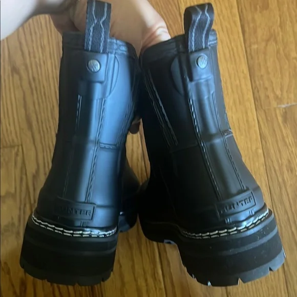Women’s Hunter Black Chelsea Rainboot - Picture 6 of 6